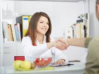 Ernährungsberater sind mit sehr unterschiedlichen Ernährungsproblemen konfrontiert. © ferrerivideo / iStock / Thinkstock Ernährungsberater sind mit sehr unterschiedlichen Ernährungsproblemen konfrontiert. © ferrerivideo / iStock / Thinkstock
