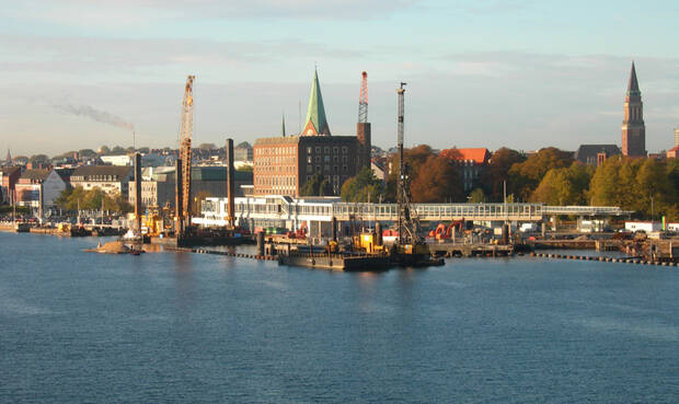 Blick auf Kiel: In diesem Jahr findet der DGE-Kongress an der Christian-Albrechts-Universität statt. © einbo / iStock / Thinkstock