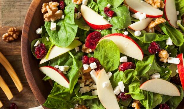 Walnusssalat. © bhofack2 / iStock / Thinkstock