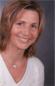 Portrait von Dr. Sabine Schmidt.