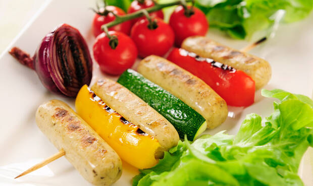 Tofuwurst am Spieß.© Silberkorn / iStock / Thinkstock