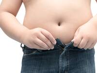 Das wird eng: Übergewicht stellt für Kinder in den USA ein bedeutendes Problem dar. © kwanchaichaiudom / iStock / Thinkstock