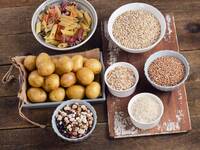 Kartoffeln und Co.: reich an Mineralstoffen und Vitaminen. © bit245 / iStock / Thinkstock Kartoffeln und Co.: reich an Mineralstoffen und Vitaminen. © bit245 / iStock / Thinkstock