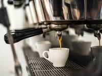 Die höchsten Temperaturen in der Gastronomie wurden bei Kaffee aus Siebträgermaschinen gemessen. © oneinchpunch / iStock / Thinkstock Die höchsten Temperaturen in der Gastronomie wurden bei Kaffee aus Siebträgermaschinen gemessen. © oneinchpunch / iStock / Thinkstock