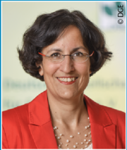 Die Ökotrophologin Dr. Kiran Virmani ist seit Oktober 2018 Geschäftsführerin der DGE.© DGE Die Ökotrophologin Dr. Kiran Virmani ist seit Oktober 2018 Geschäftsführerin der DGE. © DGE
