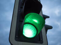 Ampel mit grünem Licht. © Hopfphotography / iStock / Thinkstock